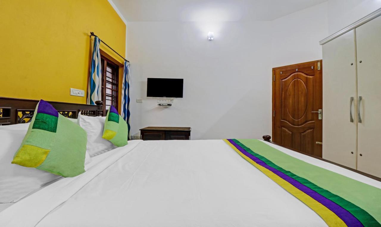 Treebo Backpackers Inn Kochi Bagian luar foto