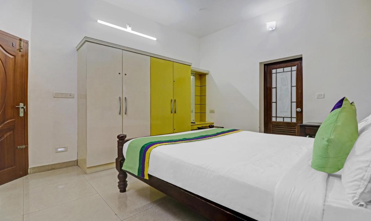 Treebo Backpackers Inn Kochi Bagian luar foto